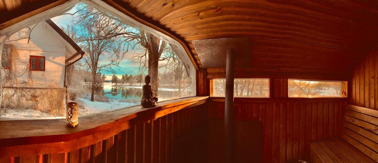 Romantic Spa Villa With Fireplace By The Lake Stjarnsund Exteriör bild
