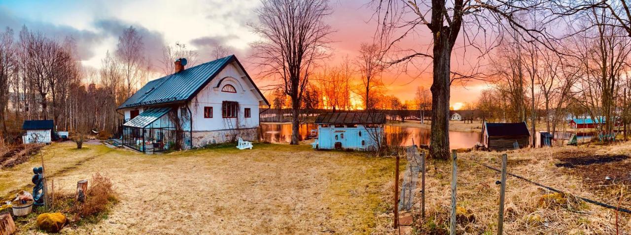 Romantic Spa Villa With Fireplace By The Lake Stjarnsund Exteriör bild