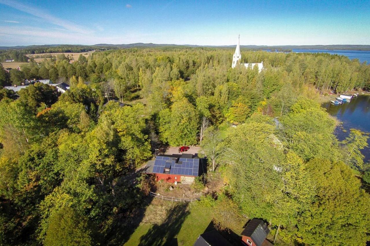 Romantic Spa Villa With Fireplace By The Lake Stjarnsund Exteriör bild